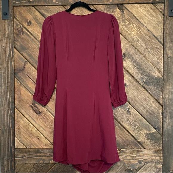 NEW WITH TAGS ENTRO LONG SLEEVED WRAP MINI DRESS - Picture 2 of 15